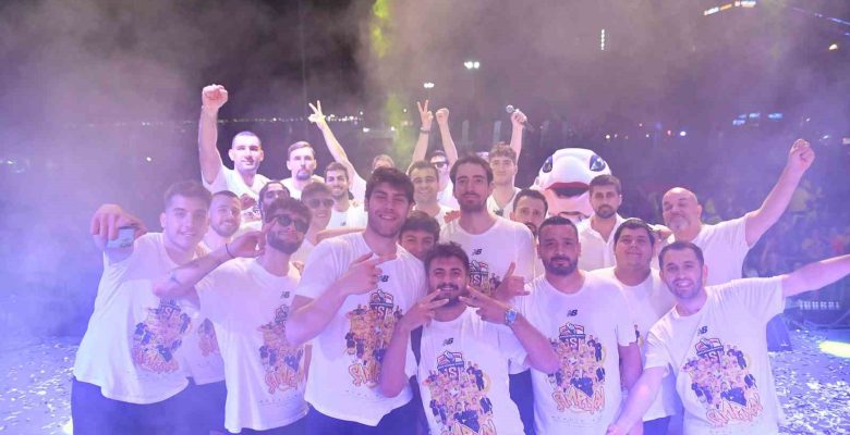 Mersin Büyükşehir Belediyesi Spor Kulübü Süper Lig’e yükseldi