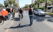 Mersin Polisinden şok uygulama