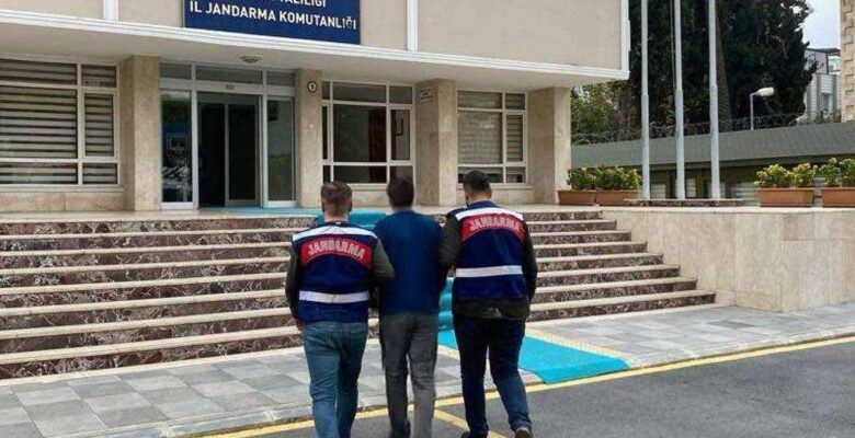 Jandarma, yağma suçundan aranan 2 şahsı yakaladı